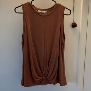Woman’s Lush mocha tank top with knot sz L